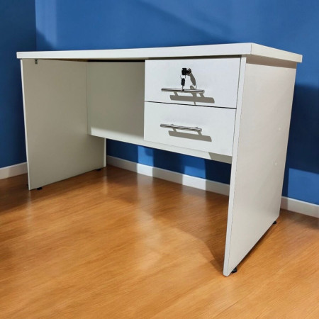 ESCRITORIO AC&H 1.20 CON 2 CAJONES CON LLAVE BLANCO