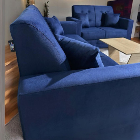 SOFA NEW ITA 3 - 2 LUGARES AZUL + 4 ALMOHADAS + MESITA DE REGALO