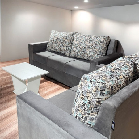 SOFA YPACARAI 3-2 LUGARES GRIS + MESITA DE RAGALO