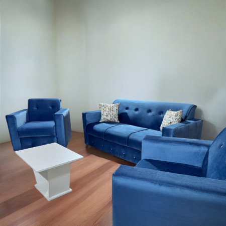 SOFA ITAUGUA  3-1-1 AZUL C/2 ALMOHADAS + MESITA BLANCO DE REGALO