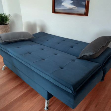 SOFA CAMA ITAPUA AZUL + ALMOHADAS + MESITA BLANCO DE REGALO